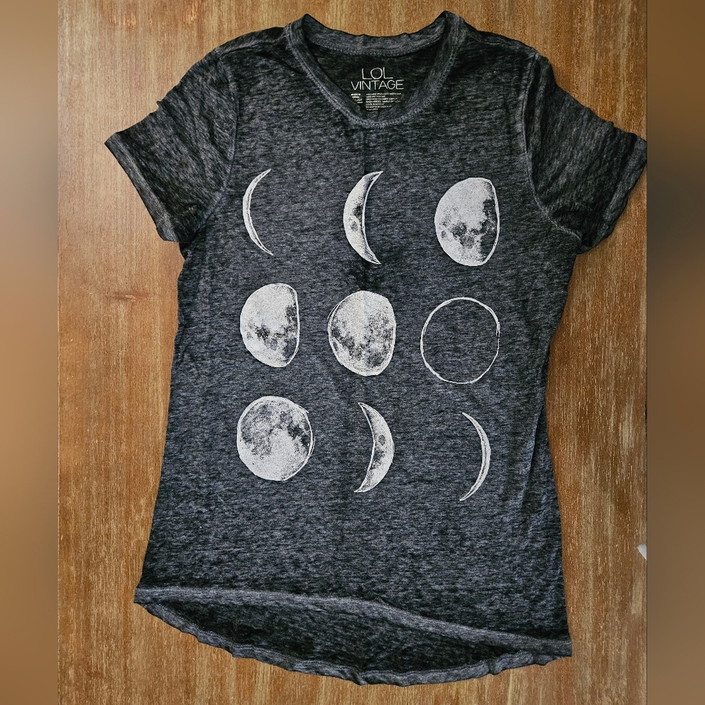 L.O.L. Vintage NWOT Gray Moon Phase Women's Top - Size XL T shirt Moon Shirt